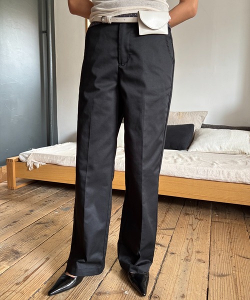 FUULLY STUDIO（フーリィーステューディオ）の「TCツイルストレートパンツ（チノパンツ・レディース・グレー/ブラック・SMALL/MEDIUM/LARGE）」の21枚目の写真