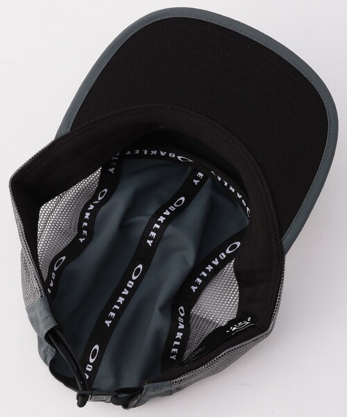FREAK'S STORE(フリークスストア)の「限定展開 OAKLEY/オークリー Latitude Arc Cap / FOS901522(キャップ・メンズ・ブラック/グリーン・フリ-)」の5枚目の写真