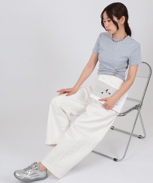 SUWDEE(スーディー)の「crew neck cropped design t-shirt(Tシャツ/カットソー・レディース・グレー/ブラック・FREE)」の8枚目の写真