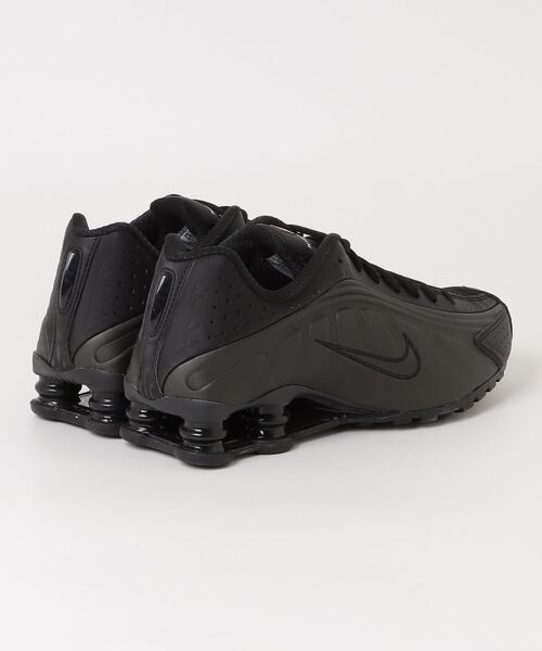 NIKE(ナイキ)の「SHOX R4(スニーカー・メンズ・ブラック・26.5cm/27.0cm/27.5cm/28.0cm/28.5cm/26.0cm/25.5cm)」の9枚目の写真