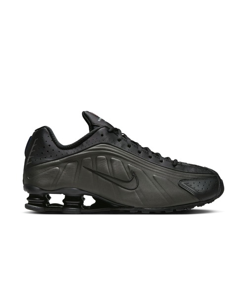 NIKE(ナイキ)の「SHOX R4(スニーカー・メンズ・ブラック・26.5cm/27.0cm/27.5cm/28.0cm/28.5cm/26.0cm/25.5cm)」の3枚目の写真