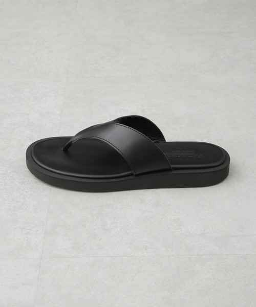 PADRONE(パドローネ)の「PADRONE THE STANDARD LINE/別注 THONG SANDAL / トングレザーサンダル(サンダル・メンズ・ブラック・40/41/42)」の2枚目の写真