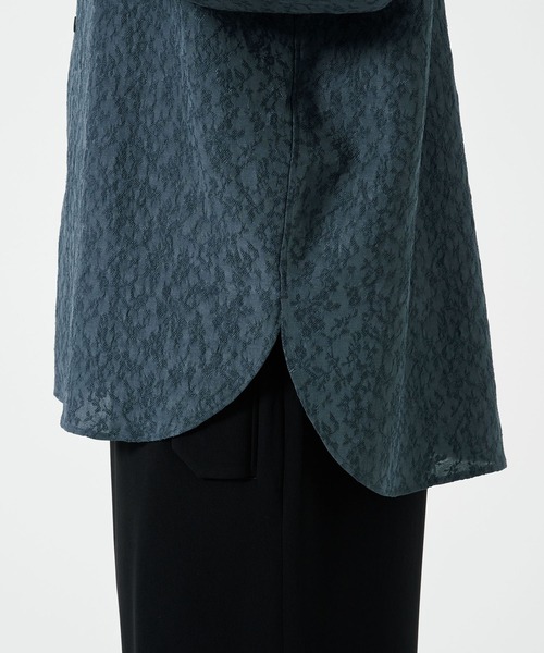 STUDIOUS(ステュディオス)の「FLOWER JACQUARD SHIRTS(シャツ/ブラウス・メンズ・ライトブルーグレー/ブラック・2/1)」の10枚目の写真