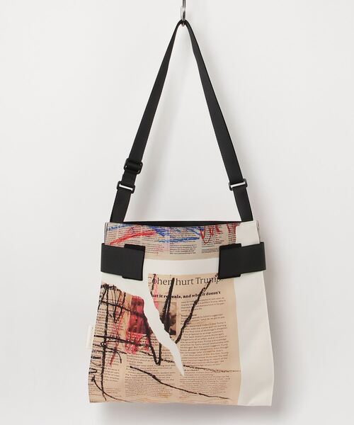 macromauro（マクロマウロ）の「【macromauro】 PICTURE WRAP BAG SHOULDER　M（FUJII）（ショルダーバッグ・メンズ・A・FREE）」の2枚目の写真