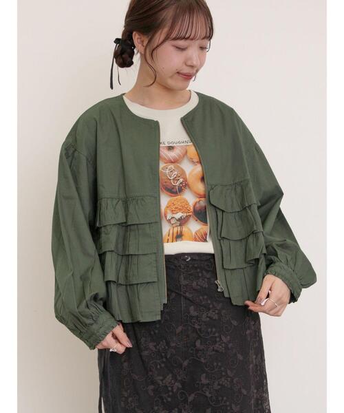 Samansa Mos2(サマンサ モスモス)の「フリルジップブルゾン(ブルゾン・レディース・カーキ/オフホワイト/グレー/チャコールグレー・F)」の4枚目の写真
