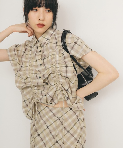 KBF(ケイビーエフ)の「ドロストシアーチェックブラウス(シャツ/ブラウス・レディース・グレー系その他/ベージュ系その他/ブルー系その他・ONE)」の13枚目の写真