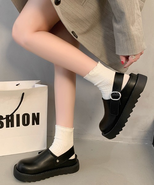 ap retro（アプレトロ）の「ボリュームソールベルトサボ / サンダル（サンダル・レディース・ブラック・37/38/39）」の5枚目の写真