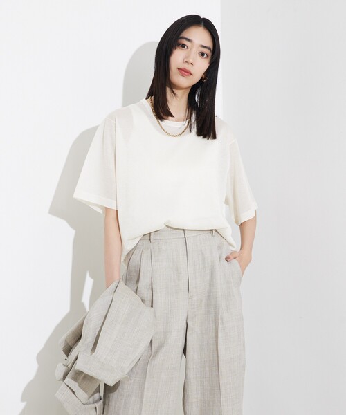 qualite(カリテ)の「【上品な透け感】シャイニーニットT/シアーTシャツ/夏服/サマーニット(Tシャツ/カットソー・レディース・ゴールド/オフホワイト/グレー・フリー)」の17枚目の写真