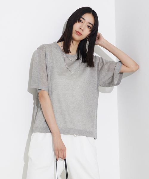 qualite(カリテ)の「【上品な透け感】シャイニーニットT/シアーTシャツ/夏服/サマーニット(Tシャツ/カットソー・レディース・ゴールド/オフホワイト/グレー・フリー)」の13枚目の写真