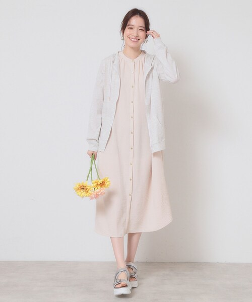 ITS'DEMO（イッツデモ）の「【定番人気／手洗い可／M・L展開】UVカットパーカ（パーカー・レディース・ネイビー/ライトグレー/レッド系1/ブラック/オフホワイト/ブルー・38/40）」の15枚目の写真