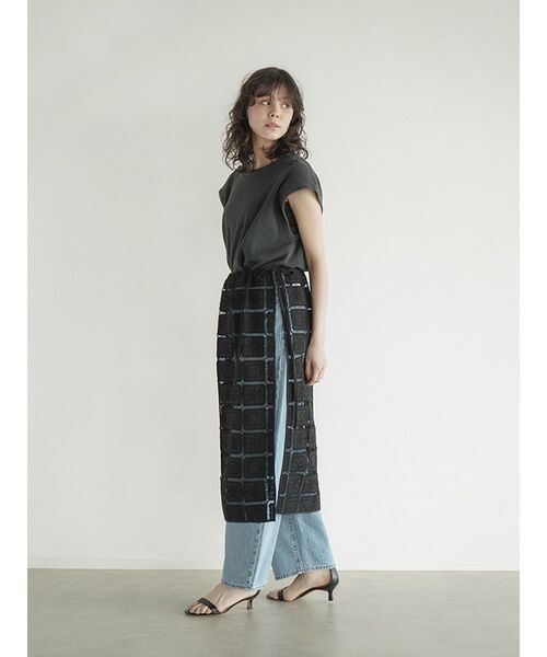 FIKA.(フィーカ)の「Cord embroidery wrap skirt(スカート・レディース・ブラック/オフホワイト・MEDIUM)」の21枚目の写真