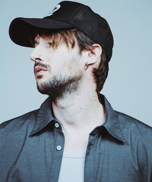 NO ID.(ノーアイディ)の「【NO ID.】Initial Embroidery Cap / イニシャル エンブロイダリー キャップ(キャップ・メンズ・ブラック/ホワイト・ONE SIZE)」の11枚目の写真