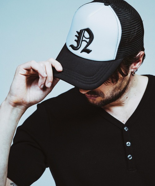 NO ID.(ノーアイディ)の「【NO ID.】Initial Embroidery Cap / イニシャル エンブロイダリー キャップ(キャップ・メンズ・ブラック/ホワイト・ONE SIZE)」の20枚目の写真