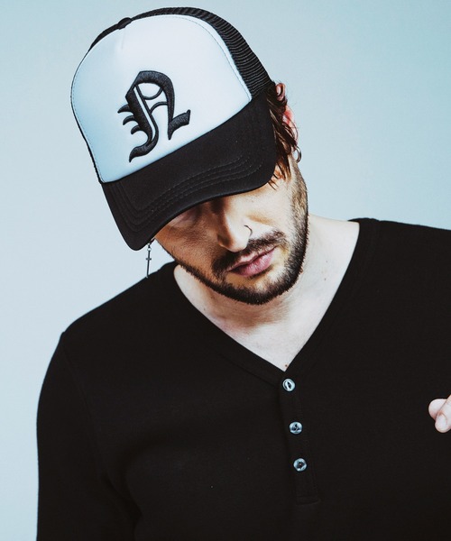 NO ID.(ノーアイディ)の「【NO ID.】Initial Embroidery Cap / イニシャル エンブロイダリー キャップ(キャップ・メンズ・ブラック/ホワイト・ONE SIZE)」の21枚目の写真