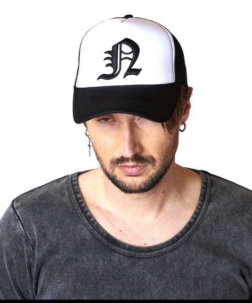 NO ID.(ノーアイディ)の「【NO ID.】Initial Embroidery Cap / イニシャル エンブロイダリー キャップ(キャップ・メンズ・ブラック/ホワイト・ONE SIZE)」の22枚目の写真