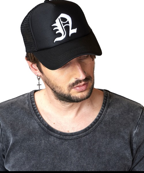 NO ID.(ノーアイディ)の「【NO ID.】Initial Embroidery Cap / イニシャル エンブロイダリー キャップ(キャップ・メンズ・ブラック/ホワイト・ONE SIZE)」の6枚目の写真