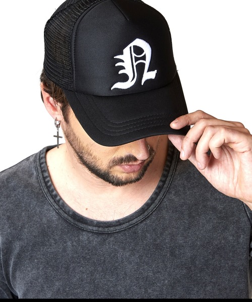 NO ID.(ノーアイディ)の「【NO ID.】Initial Embroidery Cap / イニシャル エンブロイダリー キャップ(キャップ・メンズ・ブラック/ホワイト・ONE SIZE)」の8枚目の写真