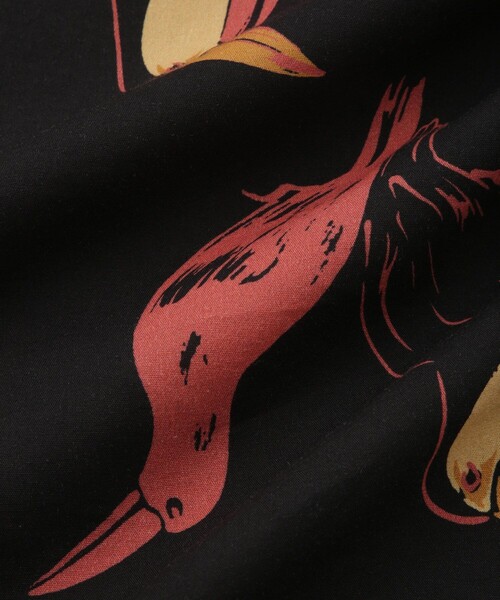 Saturdays NYC(サタデーズ ニューヨークシティ )の「Canty Open Collar Bird Printed SS Shirt(シャツ/ブラウス・メンズ・イエロー/ブラック・L/M/S/XL/X-SMALL)」の15枚目の写真