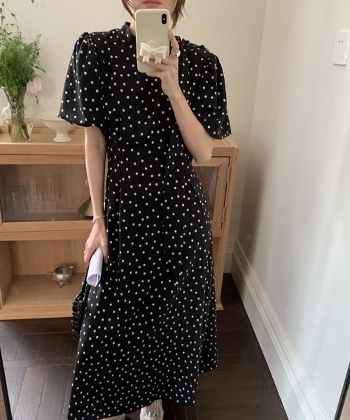 FREE STYLISTS(フリー スタイリスト)の「YUGA_YGMC Polka dot puff sleeve dress(ワンピース・レディース・ホワイト/ブラック・FREE)」の13枚目の写真