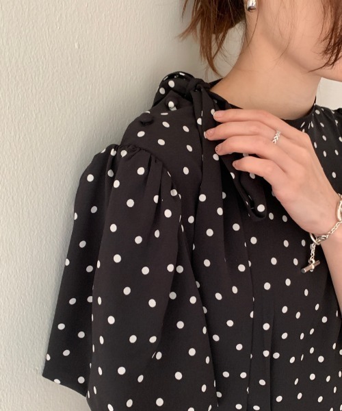FREE STYLISTS(フリー スタイリスト)の「YUGA_YGMC Polka dot puff sleeve dress(ワンピース・レディース・ホワイト/ブラック・FREE)」の18枚目の写真