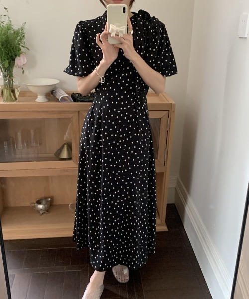 FREE STYLISTS(フリー スタイリスト)の「YUGA_YGMC Polka dot puff sleeve dress(ワンピース・レディース・ホワイト/ブラック・FREE)」の11枚目の写真