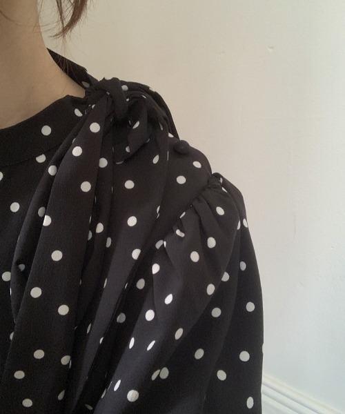 FREE STYLISTS(フリー スタイリスト)の「YUGA_YGMC Polka dot puff sleeve dress(ワンピース・レディース・ホワイト/ブラック・FREE)」の17枚目の写真