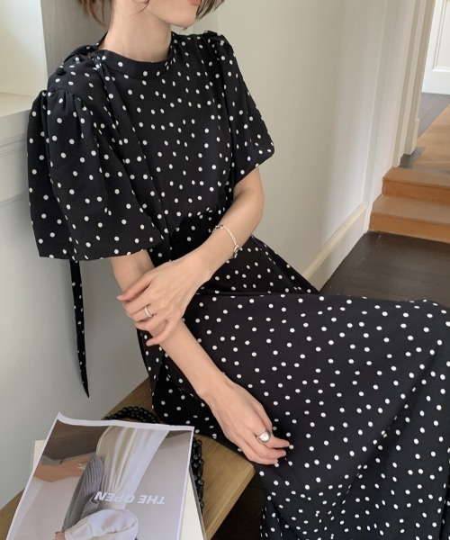 FREE STYLISTS(フリー スタイリスト)の「YUGA_YGMC Polka dot puff sleeve dress(ワンピース・レディース・ホワイト/ブラック・FREE)」の22枚目の写真