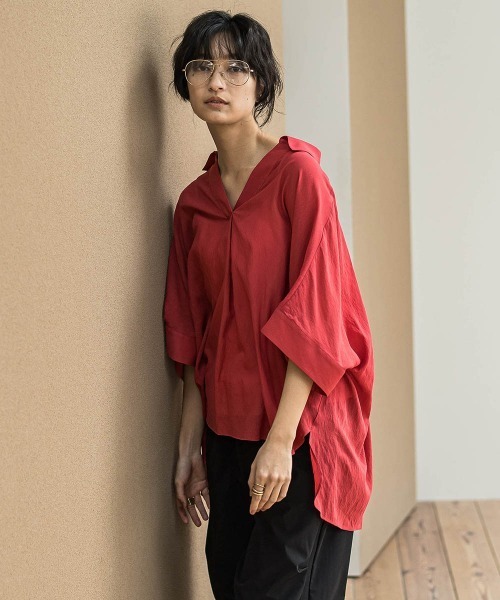 MAYSON GREY(メイソングレイ)の「シアー楊柳バックタックスキッパーブラウス≪手洗い可能≫(シャツ/ブラウス・レディース・ベージュ/ブラック/ブルー/レッド/ブラウン・M)」の21枚目の写真