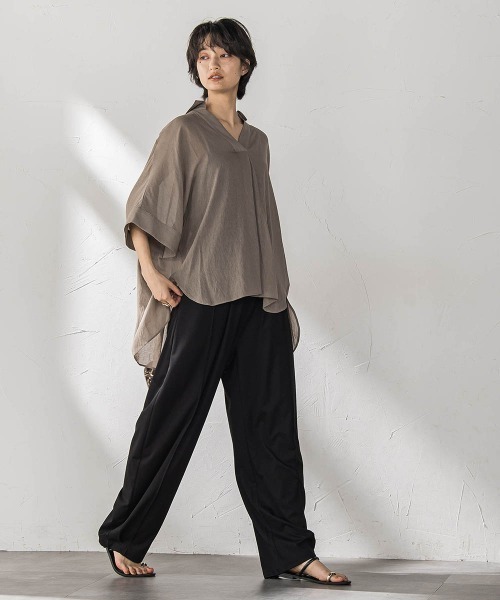 MAYSON GREY(メイソングレイ)の「シアー楊柳バックタックスキッパーブラウス≪手洗い可能≫(シャツ/ブラウス・レディース・ベージュ/ブラック/ブルー/レッド/ブラウン・M)」の17枚目の写真