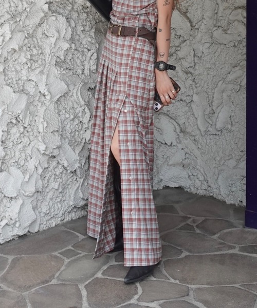 TEEN BOOP(ティーンブープ)の「チェックスリットボタンスカート(スカート・レディース・ネイビー/レッド・FREE)」の1枚目の写真