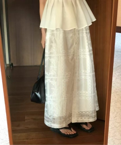 AMAJI(アマジ)の「タックペプラムブラウス(その他トップス・レディース・ブラック/ホワイト・FREE)」の6枚目の写真