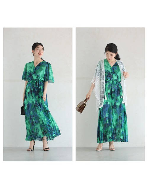 cawaii(カワイイ)の「緑と青が織りなす夏花プリーツロングワンピース(リボン付き)(ワンピース・レディース・グリーン・FREE)」の10枚目の写真