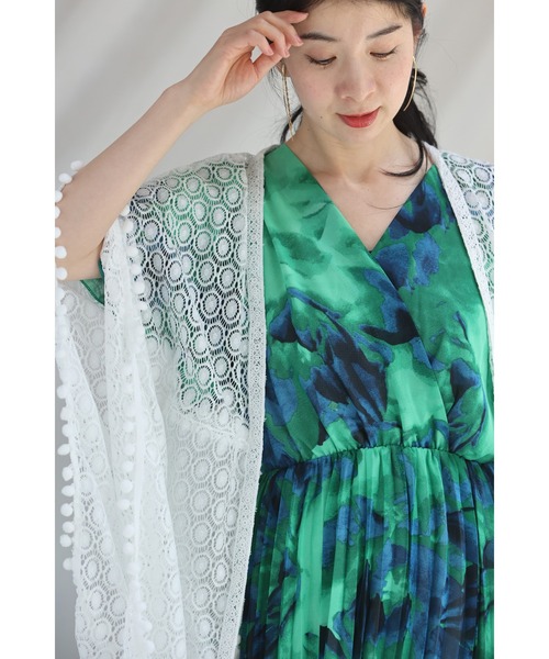 cawaii(カワイイ)の「緑と青が織りなす夏花プリーツロングワンピース(リボン付き)(ワンピース・レディース・グリーン・FREE)」の6枚目の写真