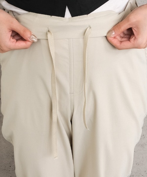 aquagarage(アクアガレージ)の「ストレッチテーパードパンツ(その他パンツ・レディース・ブラック/ブラウン/サンドベージュ・M/L)」の11枚目の写真