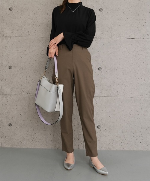 aquagarage(アクアガレージ)の「ストレッチテーパードパンツ(その他パンツ・レディース・ブラック/ブラウン/サンドベージュ・M/L)」の17枚目の写真