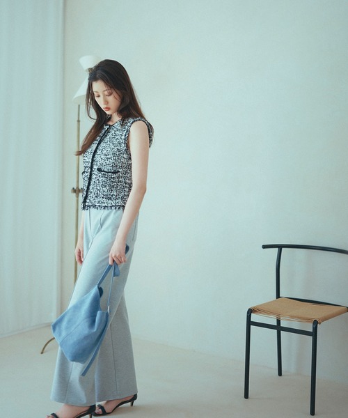 NATURAL BEAUTY BASIC(ナチュラルビューティーベーシック)の「◇スムースストレートパンツ(その他パンツ・レディース・グレー/チャコールグレー・MEDIUM/P/S)」の1枚目の写真
