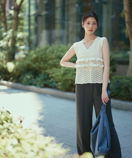 NATURAL BEAUTY BASIC(ナチュラルビューティーベーシック)の「◇スムースストレートパンツ(その他パンツ・レディース・グレー/チャコールグレー・MEDIUM/P/S)」の2枚目の写真