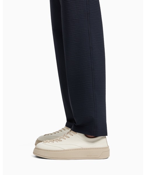 EMPORIO ARMANI（エンポリオアルマーニ）の「【エンポリオ アルマーニ】チノパンツ ナイロン シアサッカー（チノパンツ・メンズ・ネイビー・44）」の3枚目の写真