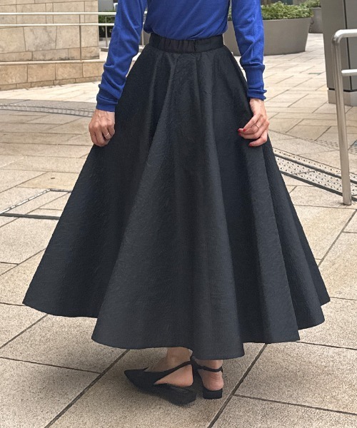 JENNE(ジェンヌ)の「ジャガード立体ドレープスカート(スカート・レディース・ブラック/ホワイト/ネイビー・SMALL/MEDIUM/LARGE)」の6枚目の写真