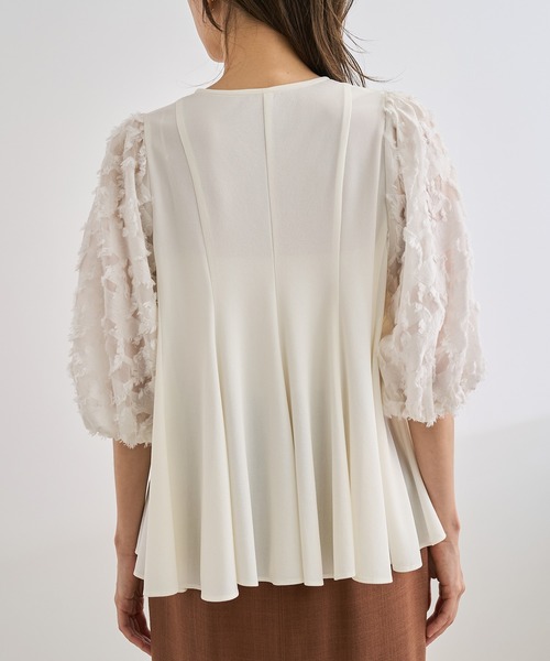 ROPE'（ロペ）の「ジャガードスリーブコンビブラウス/イージーケア（シャツ/ブラウス・レディース・ブラック/ホワイト・FREE）」の7枚目の写真