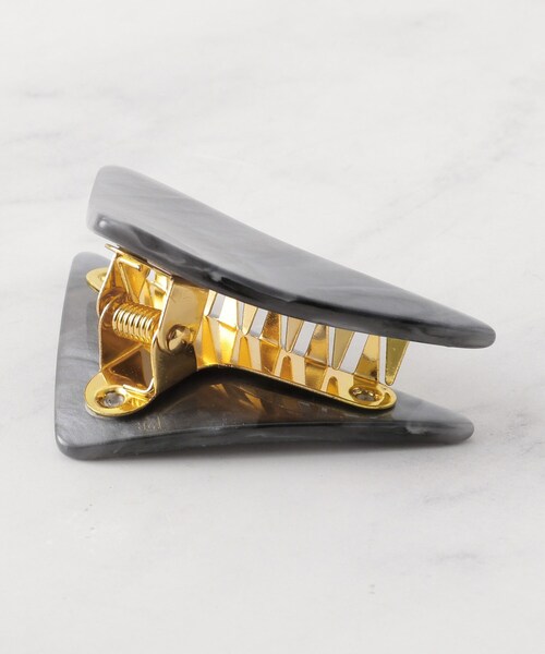 UNTITLED（アンタイトル）の「Osakaトライアングルクリップ（その他ヘアアクセサリー・レディース・ダークブラウン/ベージュ/グレー/ライトイエロー系・99）」の7枚目の写真