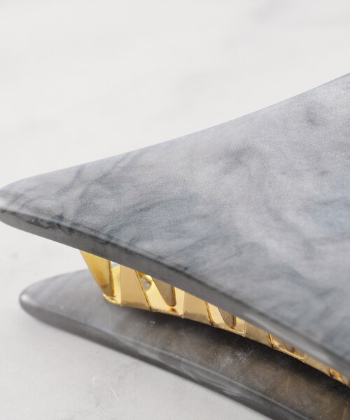 UNTITLED（アンタイトル）の「Osakaトライアングルクリップ（その他ヘアアクセサリー・レディース・ダークブラウン/ベージュ/グレー/ライトイエロー系・99）」の10枚目の写真