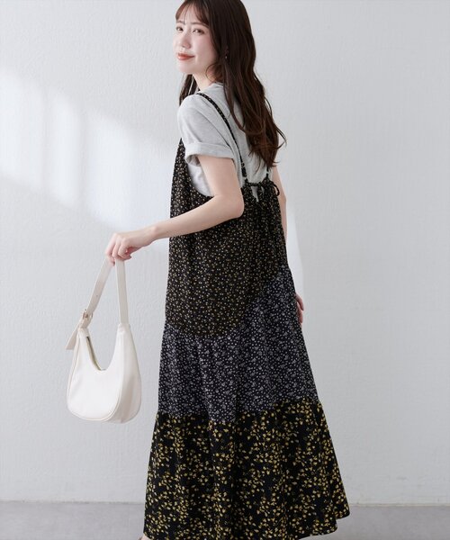 natural couture（ナチュラルクチュール）の「【WEB限定】プレイフルパッチワークティアードキャミワンピース（ワンピース・レディース・ブラック系その他/ホワイト系その他/ブルー系その他・FREE）」の11枚目の写真