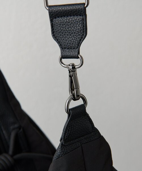 ear PAPILLONNER(イアパピヨネ)の「《撥水》トラベルボストンバッグL(ボストンバッグ・レディース・ブラック/グレー・FREE)」の9枚目の写真