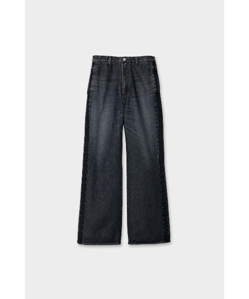 CINOH（チノ）の「SIDE SEAM FLARE DENIM PANTS（デニムパンツ・レディース・ブラック/ブルー・1/2/3/4）」の9枚目の写真