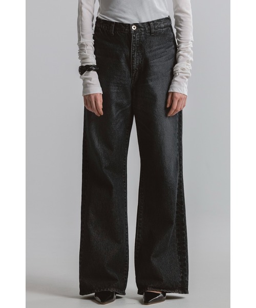 CINOH（チノ）の「SIDE SEAM FLARE DENIM PANTS（デニムパンツ・レディース・ブラック/ブルー・1/2/3/4）」の18枚目の写真