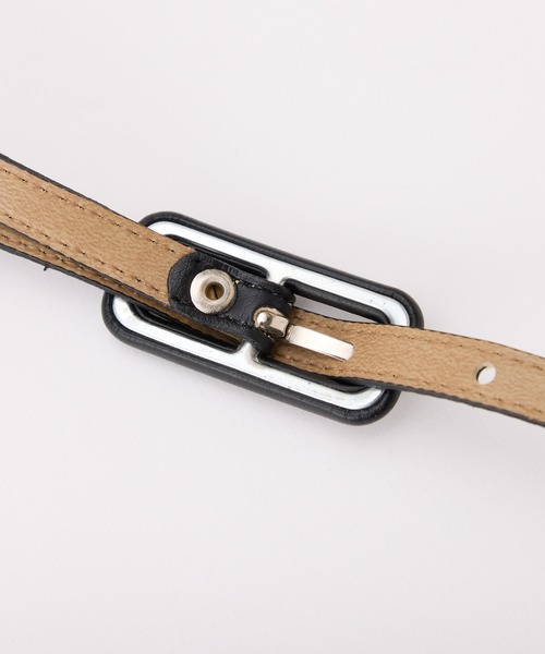 PAPILLONNER（パピヨネ）の「スクエアバックル細ベルト（ベルト・レディース・イエロー/ブラック/キャメル・FREE）」の5枚目の写真