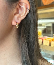 Vini（ヴィニ）の「ウェーブライン オープン フープピアス（ピアス（両耳用））」