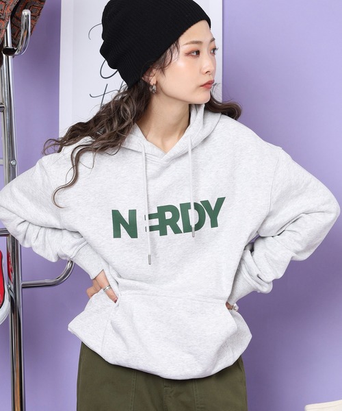 NERDY（ノルディ）の「ビッグブレンクロゴフーディー（パーカー・メンズ・ベージュ/ネイビー/ホワイト/グリーン・M/S/L/SS/LL）」の7枚目の写真