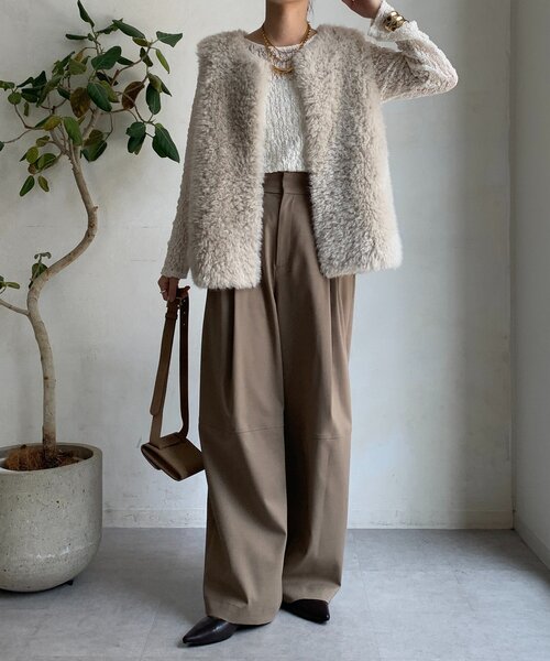 DouDou（ドゥドゥ）の「リンクルフラワーシャーリングプルオーバー（Tシャツ/カットソー・レディース・オフホワイト/ブルー/ブラック・FREE）」の5枚目の写真